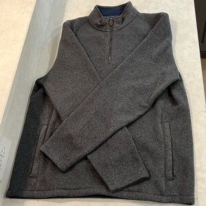 NWOT Vineyard Vines pullover